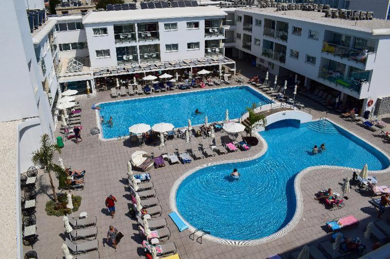 Sofianna Resort & Spa Paphos Quarto foto